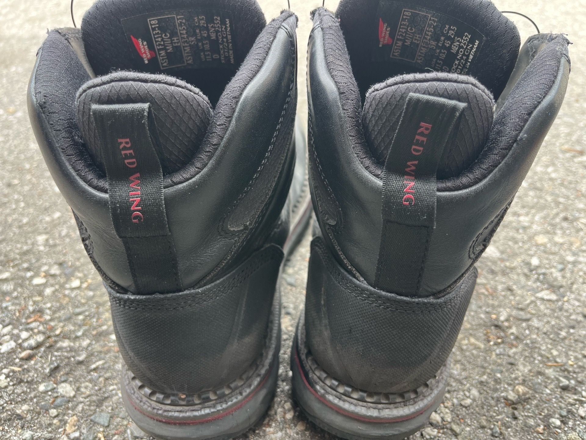 Red wings 11.5