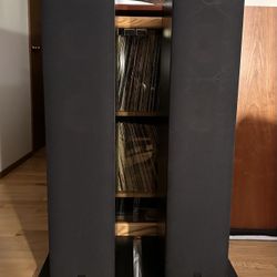 BOWER & WILKINS 684 SPEAKERS