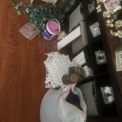 Free Stuff, Can Hold For Travel Time 