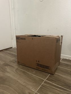 Women’s Clothing Mystery Bundle Box