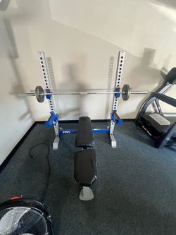 Olympic benchpress comes with the bar only