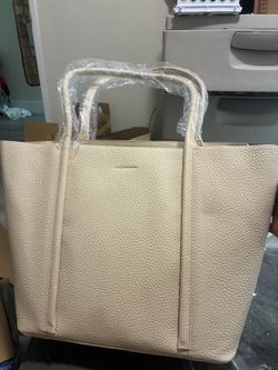 Large tote