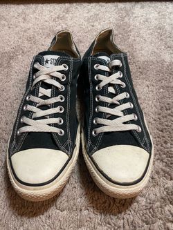 Converse Chuck Taylor All Star Low Top Sneakers size 10.5 M/ 12.5 W