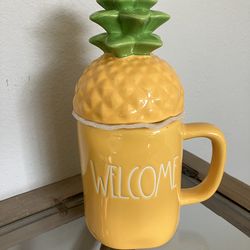Rae Dunn with Pineapple Topper