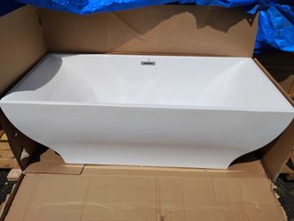 Elegant Freestanding Tub 