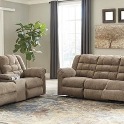 Workhorse Cocoa Reclining Living Room Set

