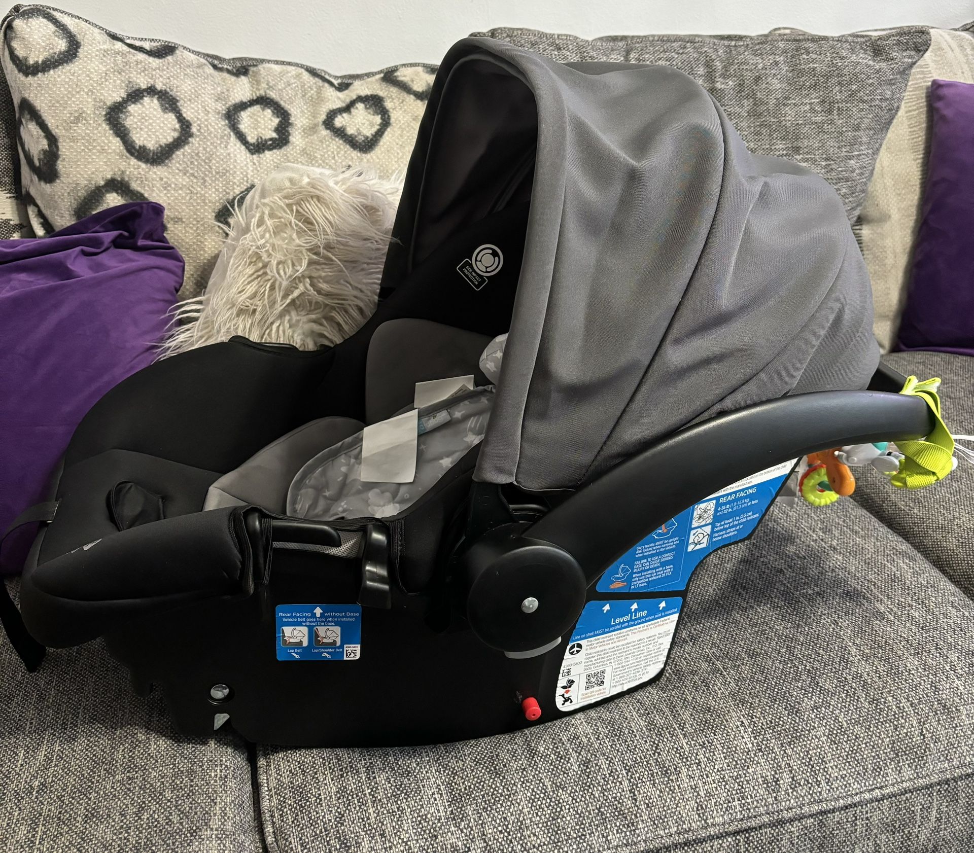 Safety First Infant Car seat 