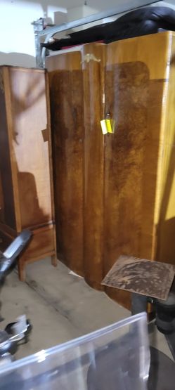 Antique Wardrobe Closet Nice Codition. Asking $ 300. OBO