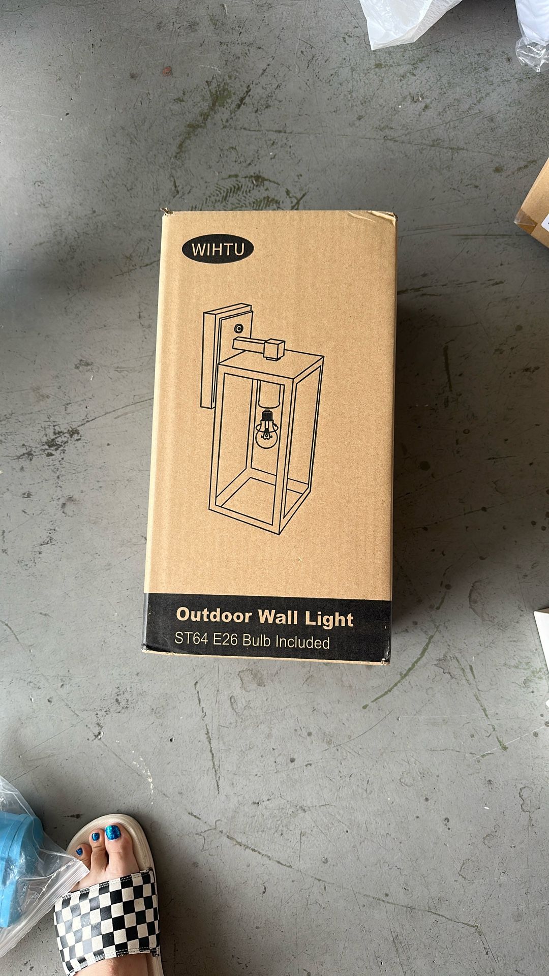 Outdoor Wall Light
