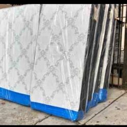 Good Quality Mattress 👍 Twin, Full, Queen And King All Sizes Are Available 