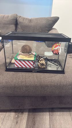 Tank/hermit crab enclosure