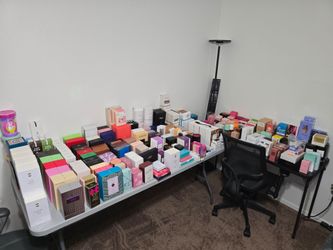 Resellers! Women's & Unisex perfumes!