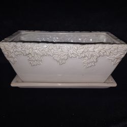 Beautiful Off-white Rectangular Ceramic Pot