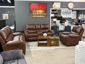 3 PIECE SOFA SET BEAUTIFUL AND STIRDY