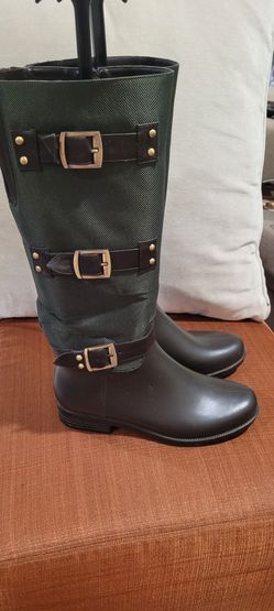 Dav Stylish Weatherproof Boots for Sale in Seattle WA OfferUp