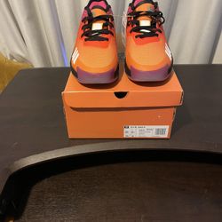 Adidas Sneakers/shoes