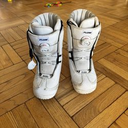 Flow Women’s Snowboard Boots – Size 8.5 – $60 OBO