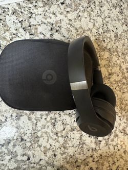 Beats Solo Wireless Headphones