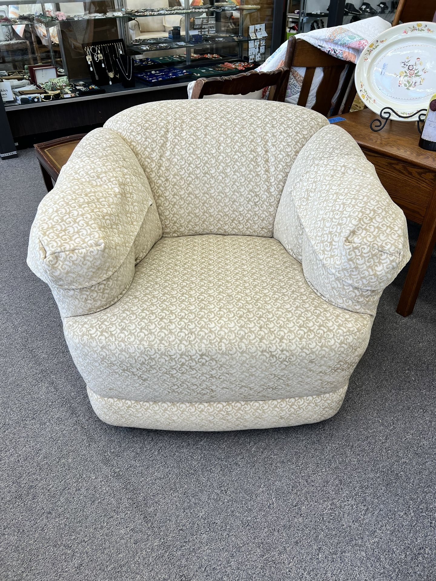 Drexel Heritage Swivel Chair (Cream Texture) 2 Available