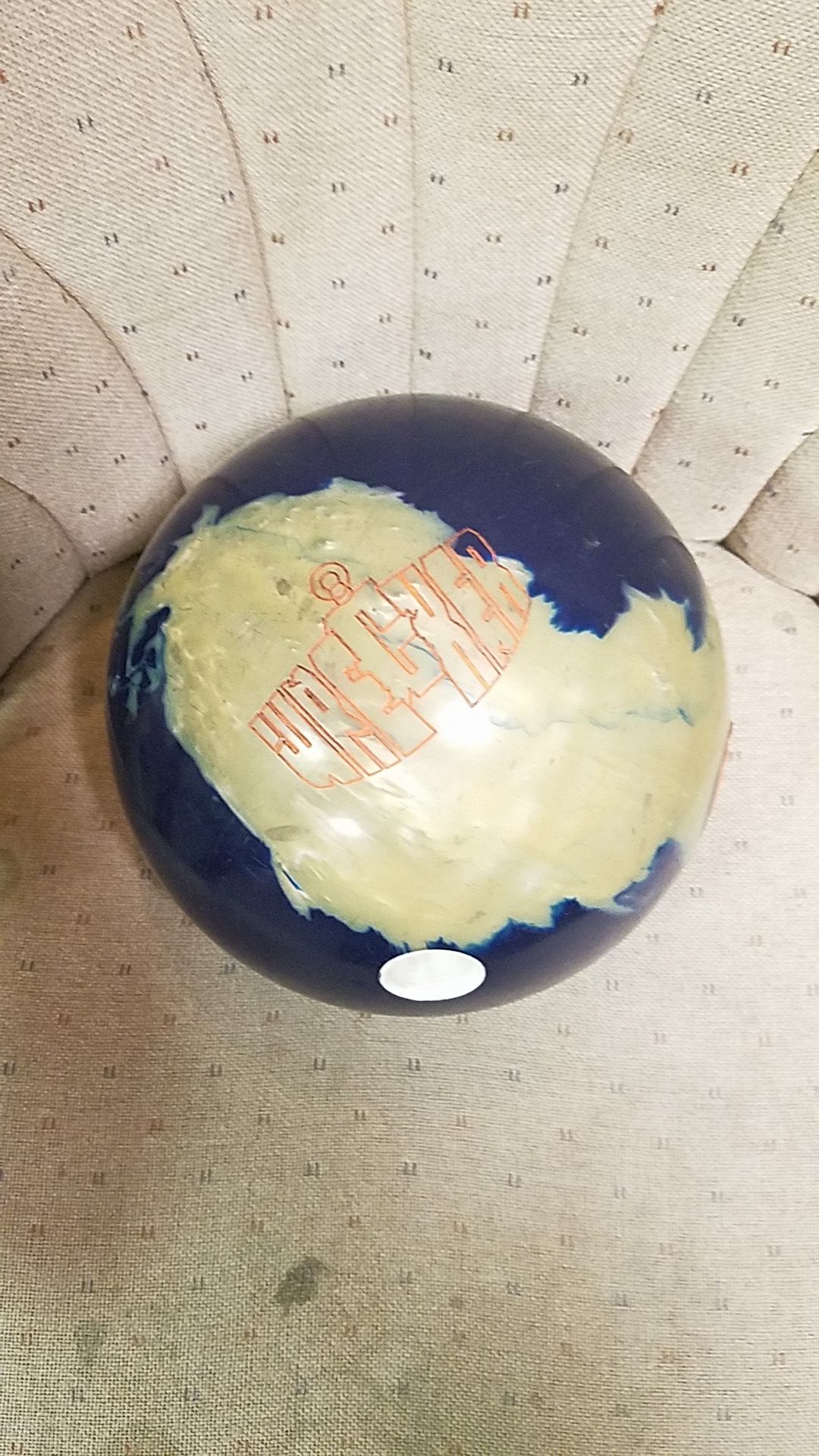 Roto Grip Wrecker Bowling Ball, GREAT CONDITION !