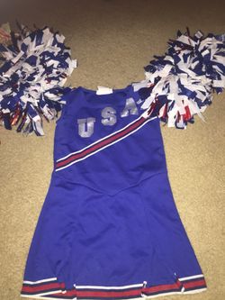 Halloween costume cheerleader