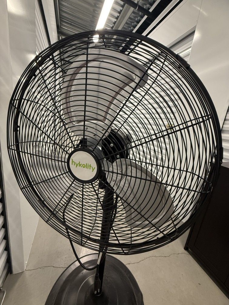 Large Circulating Fan for Outdoors