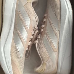 Brand New Adidas Size 7.5