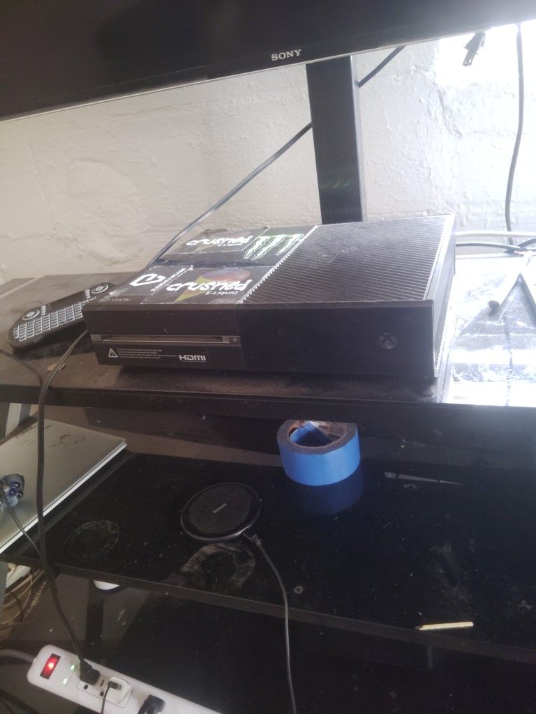 Xbox One With Controller And Cords