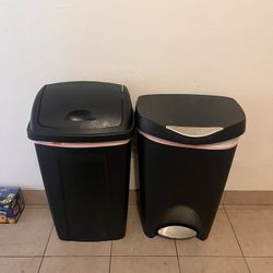 Trashcans 
