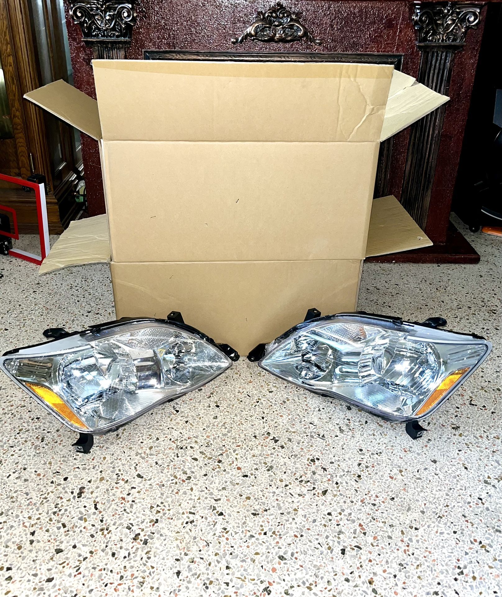 Toyota Avalon Halogen Headlights lamps