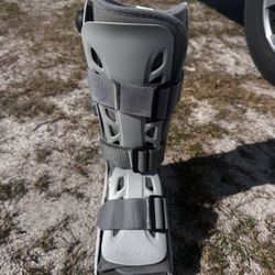Aircast AirSelect Elite Walker Brace
