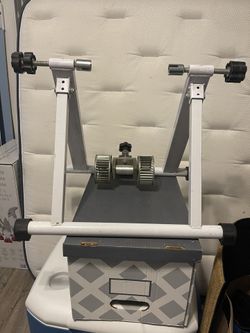 Bikextras Indoor Bike Trainer for Sale in Puyallup WA OfferUp