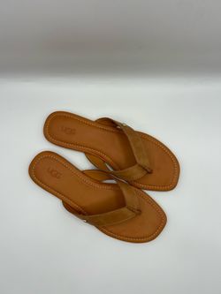 Women Ugg Carey Flip Flop - Tan Size 8.5