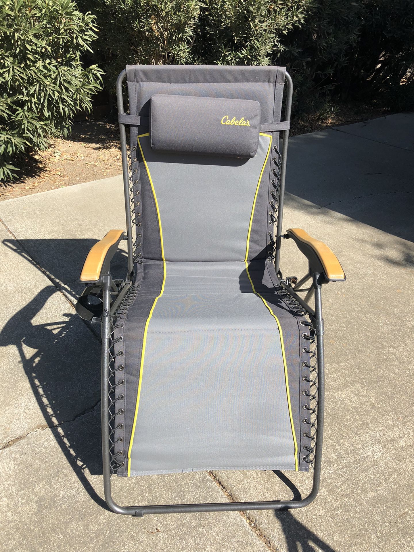 Cabelas Zero Gravity Lounge Chair 