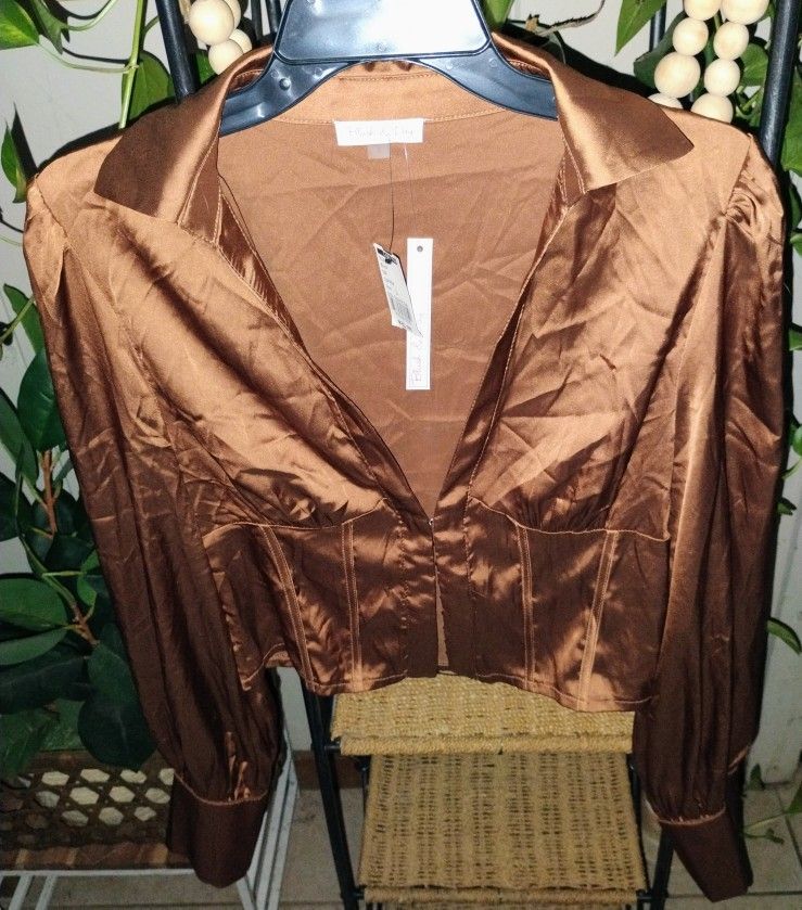 IN MERCED WOMEN'S BLOUSE SIZE LARGE PERFECT FOR FALL ππ