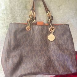 Michael Kors purse