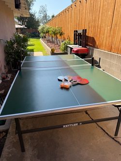 Ping pong table metal perfect condition
