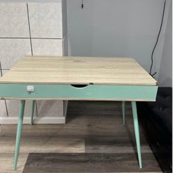 Teal / Beidge Desk