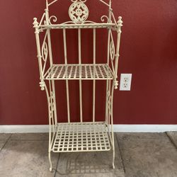 Vintage Wrought Iron Rack Garden, Kitchen, Or Bathroom 