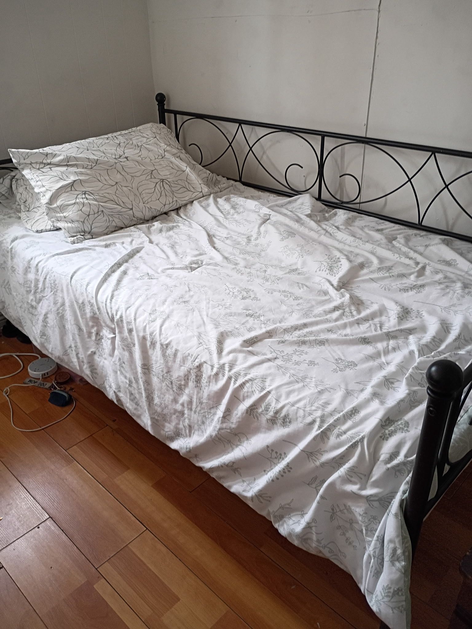 Twin Bed Pick Up In Cerritos