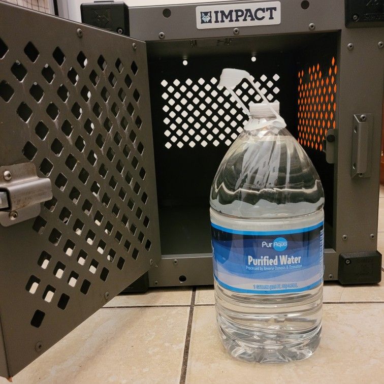 IMPACT DOG CRATE 24×18×18 (USED , ESCAPE PROOF