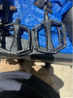 90’s Gt , Aluminum Og black , bmx pedals 1/2