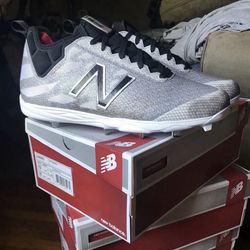 New Balance Men's Baseball Metal Cleats Size 12.5 2E Wide White Grey Silver New