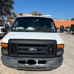 2011 Ford  Van E 150 Blanca 