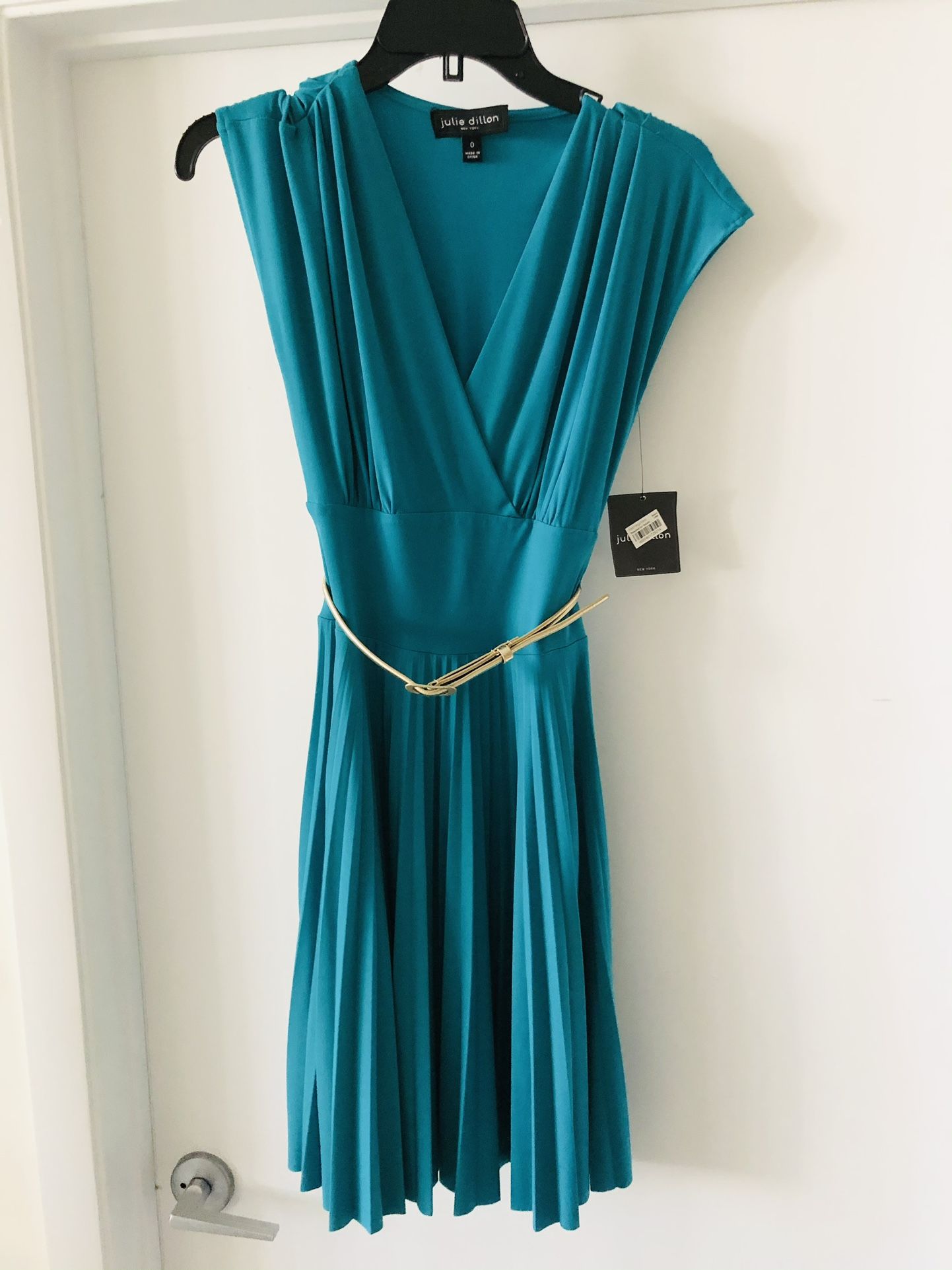 (NEW) Julie Dillon New York Dress - Size 0 **Pick Up Today**