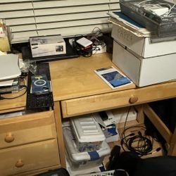 Small Desk - Wood - Great Condition 