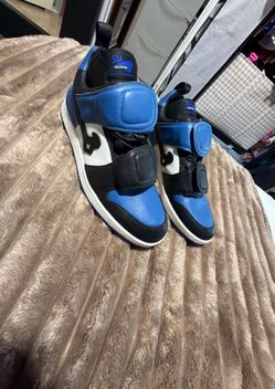 Sia Collective VULTR SK8 Royal Blue Black Sneakers