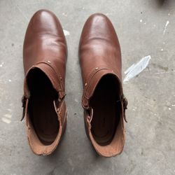 Clarks Women's Trish Chelsea Fashion Boot, Dark Tan Leather, 11 Clarks Women's Trish Chelsea Fashion Boot, Dark Tan Leather, 11Clarks Women's Trish Ch