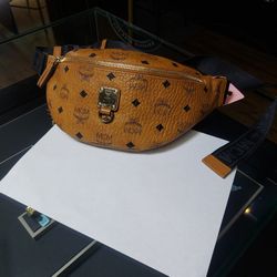 MCM MEDIUM COGNAC FURSTEN BAG