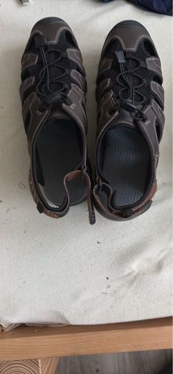 Brown Leather Closed-Toe Sport Sandals